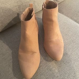Old Navy dusty rose pointed toe booties